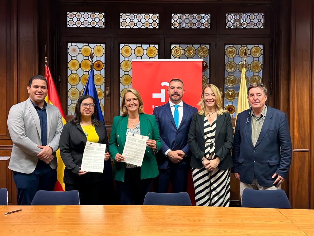 Motril suscribe un acuerdo de colaboración con Salvador de Bahía para poner en valor la Fábrica del Pilar y difundir el patrimonio azucarero